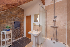 rose-cottage-somerset-country-escape-bedroom-1-ensuite