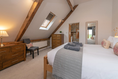 rose-cottage-somerset-country-escape-bedroom-1