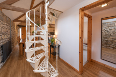 the-barn-somersetcountryescape-somerset-staircase