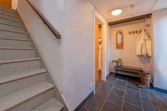 the-granary-somerset-hallway