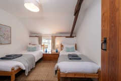 the-old-mill-somersetcountryescape-somerset-bedroom-2-window